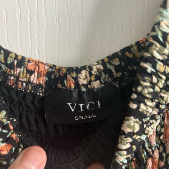 Vici floral dress - Picture 3 of 6